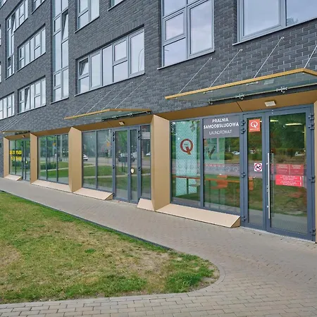 Trendy With Office Near Main Station By Renters * ヴロツワフ