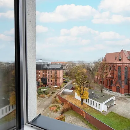 アパート Trendy With Office Near Main Station By Renters ヴロツワフ