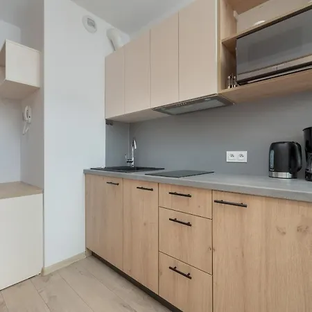 Trendy With Office Near Main Station By Renters アパート *