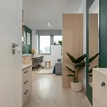 Trendy With Office Near Main Station By Renters Breslavia