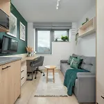 Apartamento Trendy With Office Near Main Station By Renters