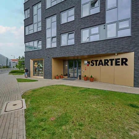 Apartment Trendy With Office Near Main Station By Renters *