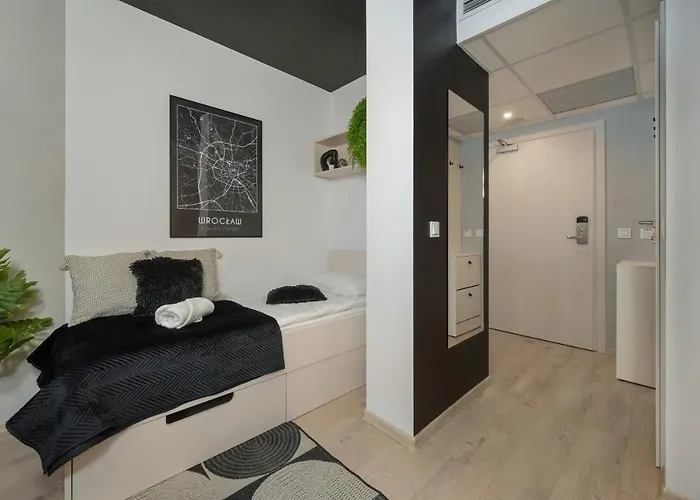 Trendy With Office Near Main Station By Renters * Wroclaw