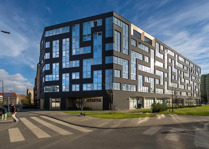 Trendy With Office Near Main Station By Renters