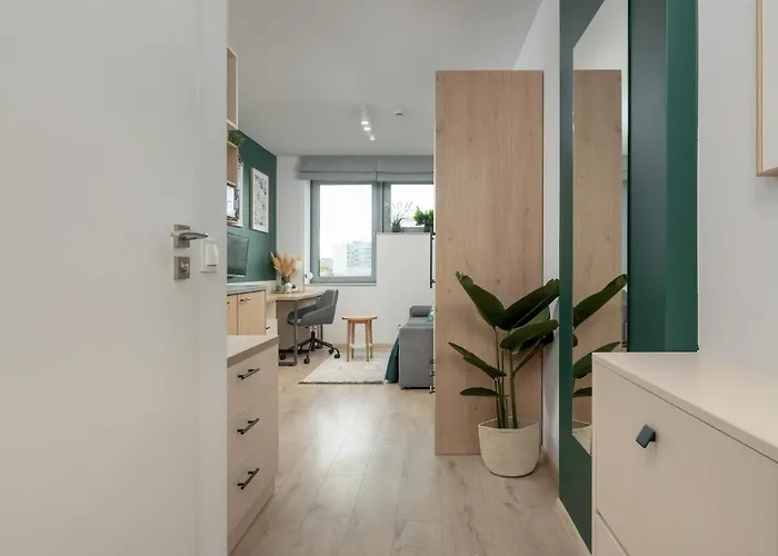 Trendy With Office Near Main Station By Renters Wroclaw