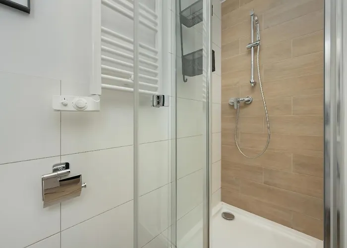 Daire Trendy With Office Near Main Station By Renters