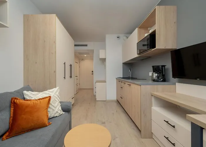 Daire Trendy With Office Near Main Station By Renters Wroclaw