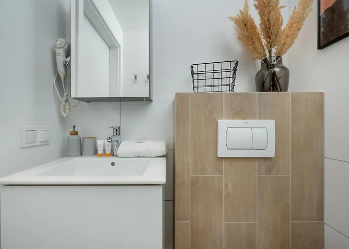 Trendy With Office Near Main Station By Renters * Wroclaw